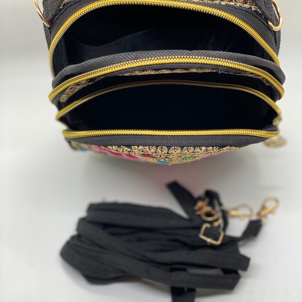 Embroidered mini backpack - Picture 4 of 4